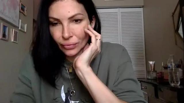 Image 3 of gypsy_rebellion Stream on Chaturbate on 13 months ago