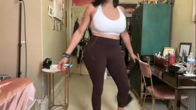 Image 6 of gypsy_rebellion Stream on Chaturbate on 22 days ago