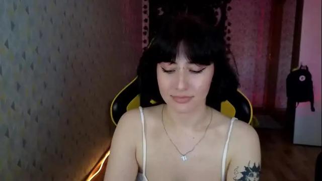 Image 3 of h3l9a_pataki Stream on Chaturbate on 18 days ago