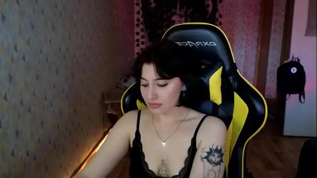 Image 3 of h3l9a_pataki Stream on Chaturbate on 18 days ago