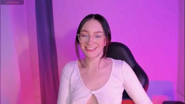 Image 3 of haanna_thompsoon Stream on Chaturbate on 3 months ago