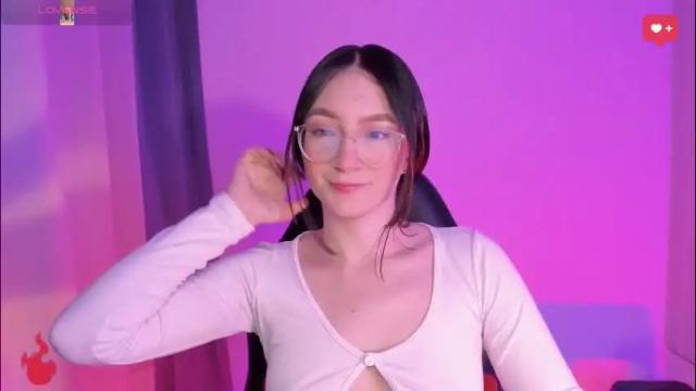 Image 4 of haanna_thompsoon Stream on Chaturbate on 3 months ago