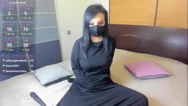 Image 3 of habibi_moon Stream on Chaturbate on 12 days ago
