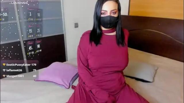 Image 2 of habibi_moon Stream on Chaturbate on 25 days ago