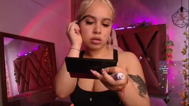 Image 3 of haelycute Stream on Chaturbate on 13 days ago