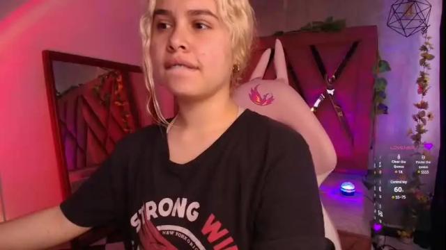 Image 2 of haelycute Stream on Chaturbate on 27 days ago