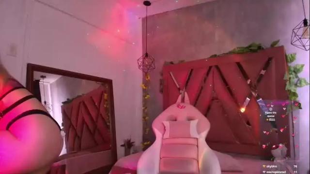 Image 10 of haelycute Stream on Chaturbate on 10 days ago
