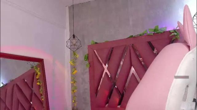 Image 10 of haelycute Stream on Chaturbate on 1 month ago