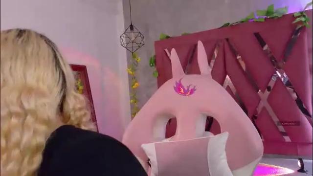 Image 4 of haelycute Stream on Chaturbate on 1 month ago