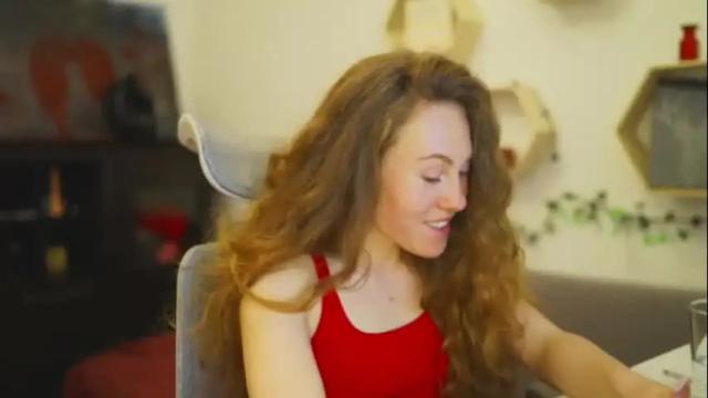 Image 10 of hahayessihaveone Stream on Chaturbate on 12 days ago
