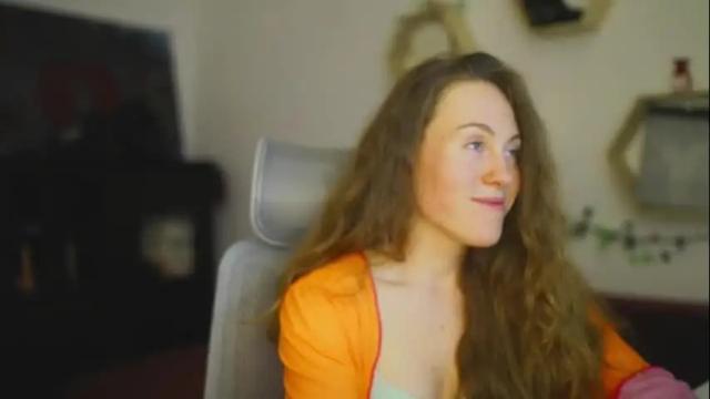 Image 7 of hahayessihaveone Stream on Chaturbate on 6 days ago