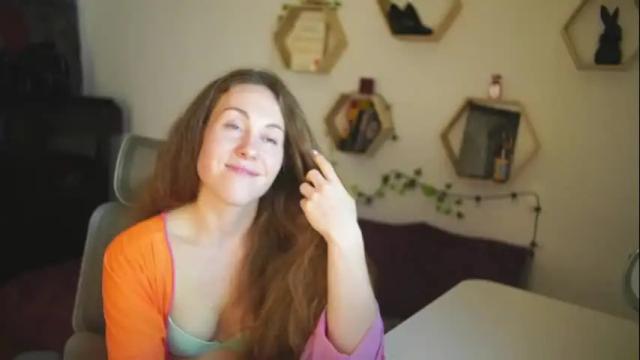 Image 6 of hahayessihaveone Stream on Chaturbate on 1 day ago