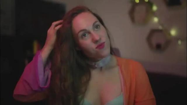 Image 2 of hahayessihaveone Stream on Chaturbate on 2 months ago