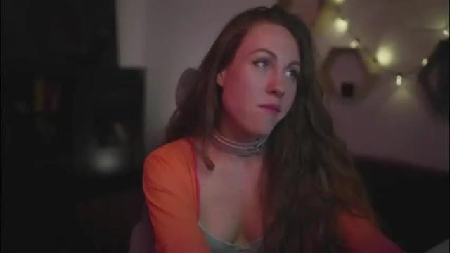 Image 2 of hahayessihaveone Stream on Chaturbate on 2 months ago