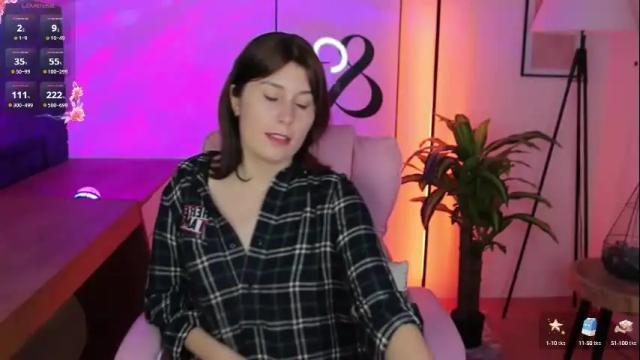 Image 4 of hailey__green Stream on Chaturbate on 5 days ago