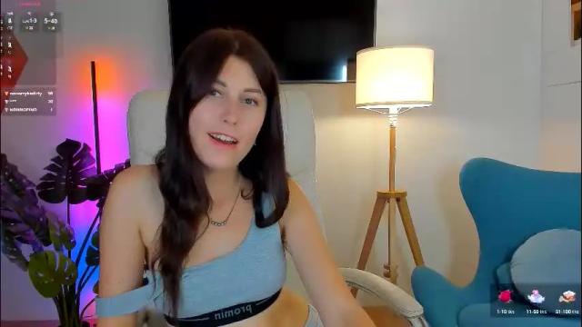 Image 3 of hailey__green Stream on Chaturbate on 2 months ago