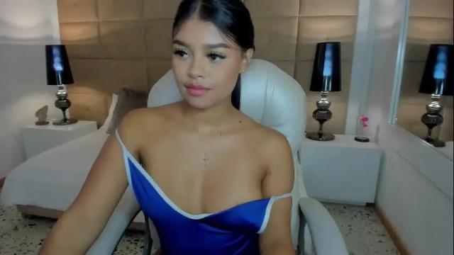 Image 12 of hailey_florez Stream on Chaturbate on 1 month ago