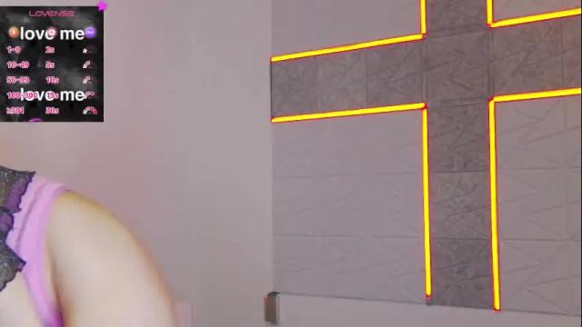 Image 4 of hailey_peach Stream on Chaturbate on 1 month ago