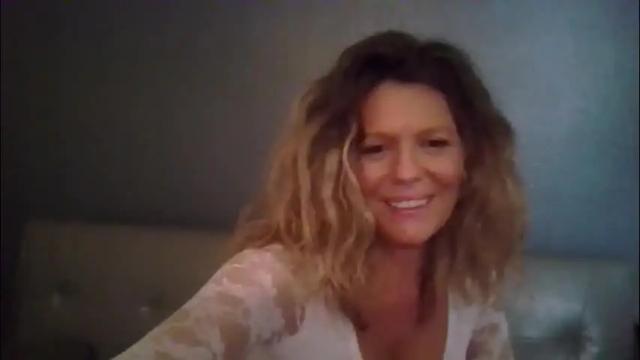 Image 2 of haileys123 Stream on Chaturbate on 3 months ago