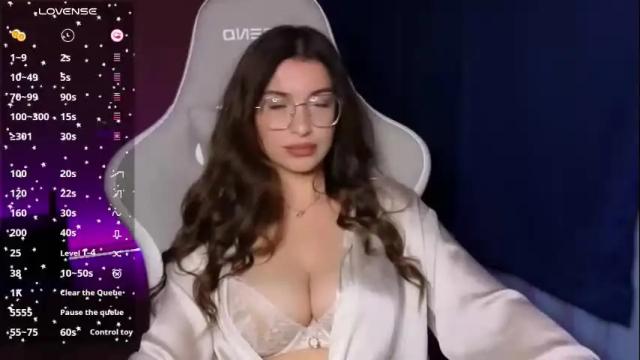 Image 8 of haily_heavenly Stream on Chaturbate on 1 month ago