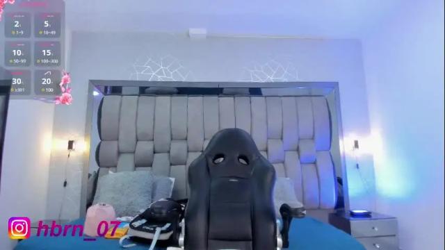 Image 2 of hailybairen Stream on Chaturbate on 5 months ago