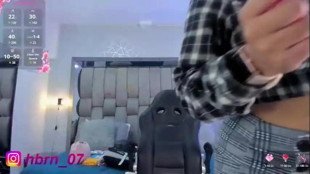 Image 3 of hailybairen Stream on Chaturbate on 5 months ago