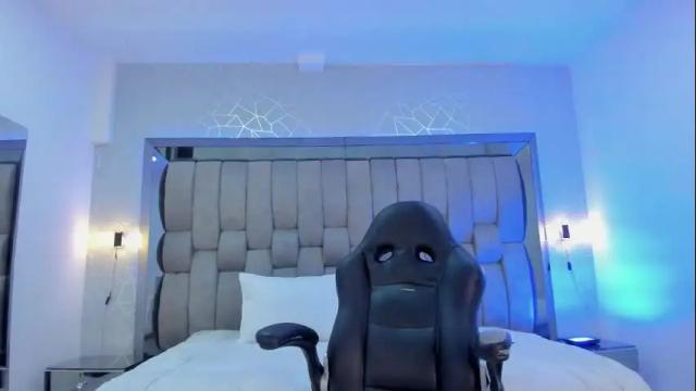 Image 3 of hailybairen Stream on Chaturbate on 5 months ago