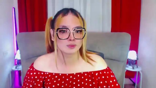 Image 6 of hailywilson Stream on Chaturbate on 13 months ago