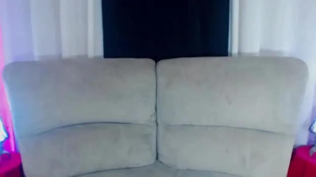 Image 3 of hailywilson Stream on Chaturbate on 14 months ago