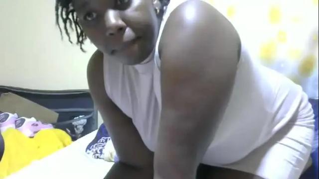 Image 3 of hairypussybigassy001 Stream on Chaturbate on 18 days ago