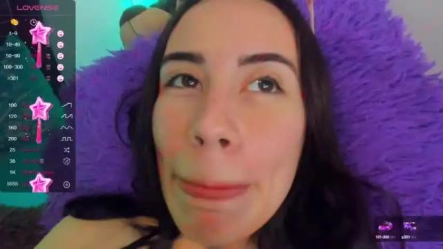 Image 4 of haley_williamms Stream on Chaturbate on 14 months ago