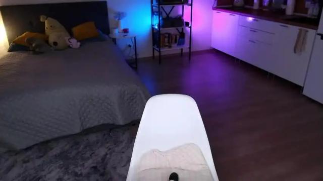Image 4 of haleycrush_ Stream on Chaturbate on 14 months ago