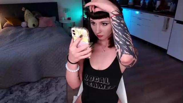 Image 7 of haleycrush_ Stream on Chaturbate on 14 months ago