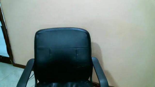 Image 2 of halle_cat Stream on Chaturbate on 17 months ago