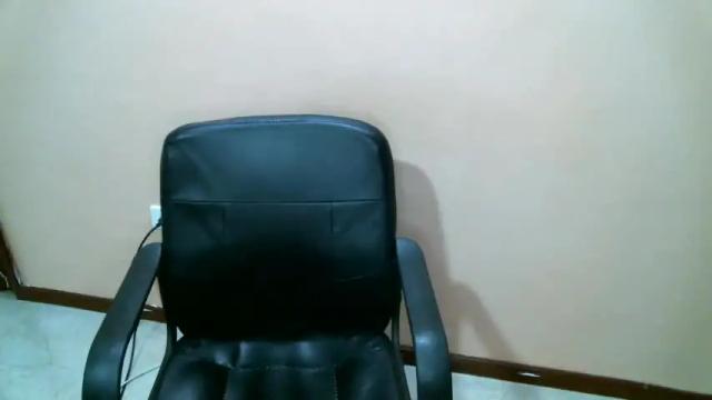 Image 4 of halle_cat Stream on Chaturbate on 16 months ago