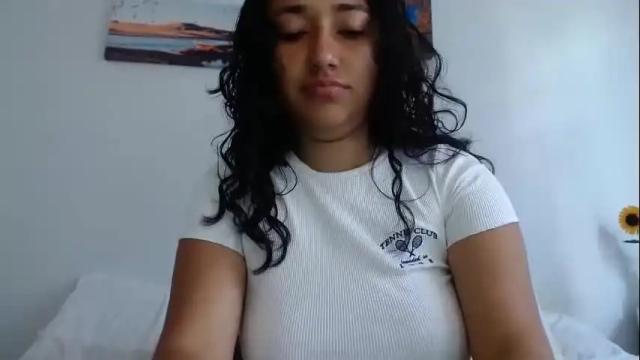 Image 2 of halleberry18 Stream on Chaturbate on 1 month ago