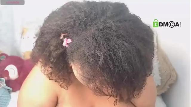 Image 3 of hallestrawberry69 Stream on Chaturbate on 11 days ago