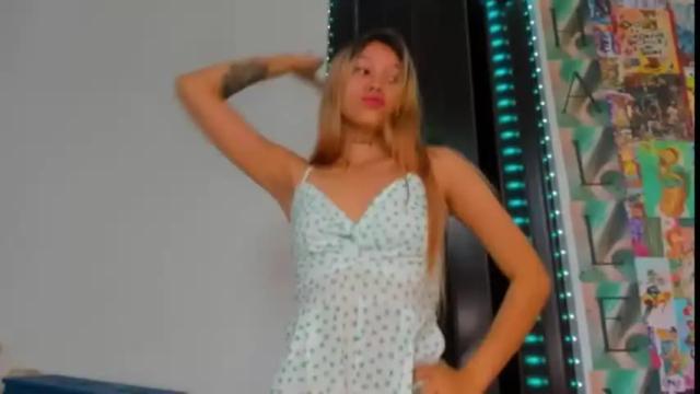 Image 7 of halley_comet Stream on Chaturbate on 23 months ago