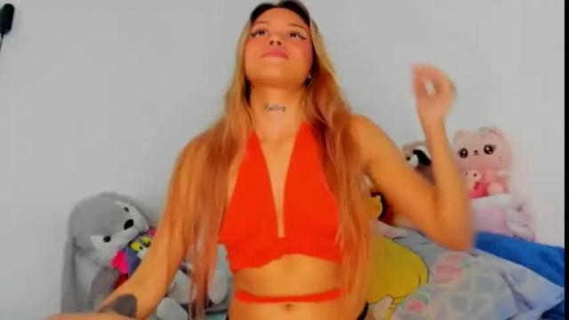Image 6 of halley_comet Stream on Chaturbate on 22 months ago