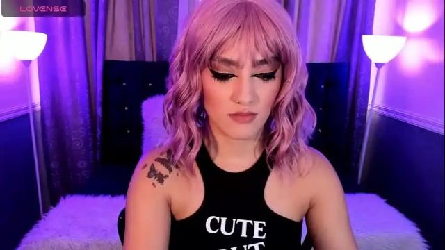 Image 3 of hallsred_rh Stream on Chaturbate on 2 months ago