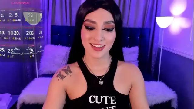 Image 6 of hallsred_rh Stream on Chaturbate on 2 months ago