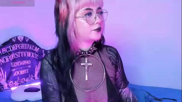 Thumbnail 1, hallucigenia_sparza's Stream at Chaturbate, 2 months ago