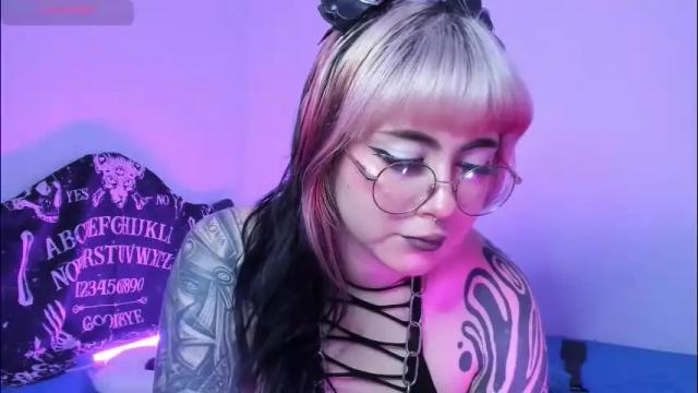 Image 6 of hallucigenia_sparza Stream on Chaturbate on 1 month ago