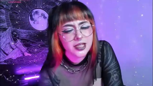 Image 2 of hallucigenia_sparza Stream on Chaturbate on 28 days ago
