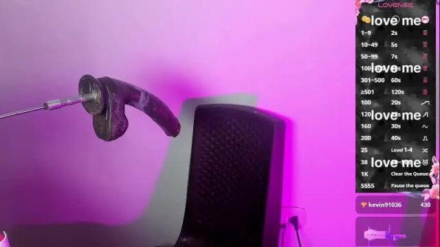 Image 10 of hally_berry___ Stream on Chaturbate on 4 months ago