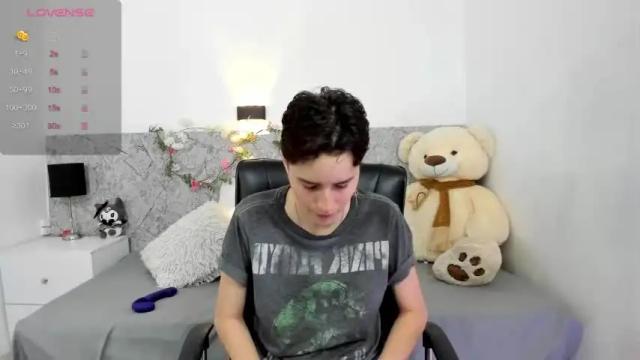 Thumbnail 1, hally_lewis's Stream at Chaturbate, 16 months ago