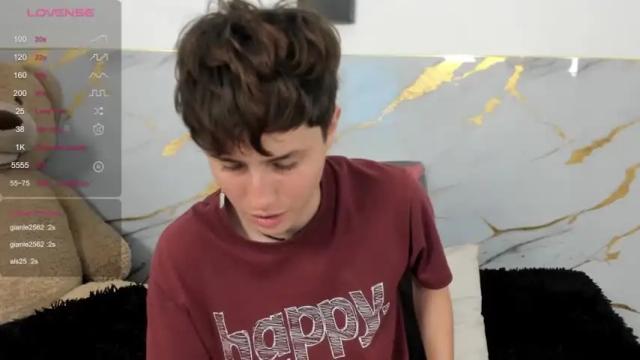 Image 10 of hally_lewis Stream on Chaturbate on 14 months ago
