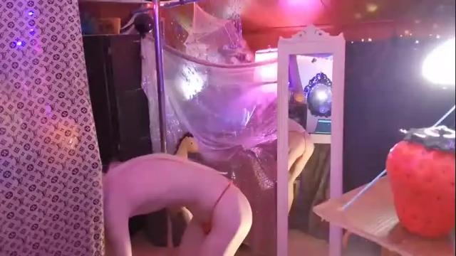 Image 2 of halovalentine Stream on Chaturbate on 1 month ago