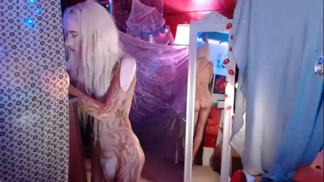 Image 12 of halovalentine Stream on Chaturbate on 1 month ago