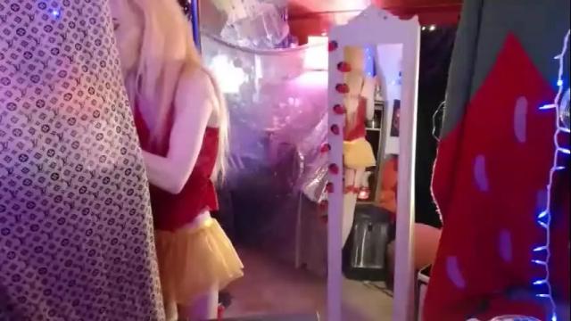 Image 6 of halovalentine Stream on Chaturbate on 14 days ago